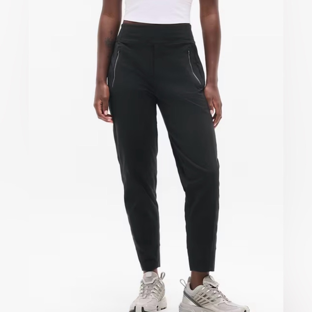 Athleta Trekkie North High Rise Jogger Black Active Zip Pocket Sz 6